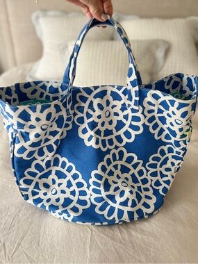 Blue & White Floral Print Canvas Tote Bag
